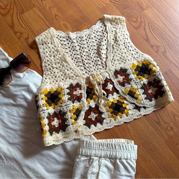 Sweater Vest - Picture 6 of 7